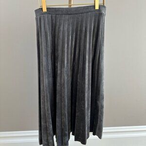 D. Exterior Velvet Pleated Mini Skirt – Size XS – Made in Italy